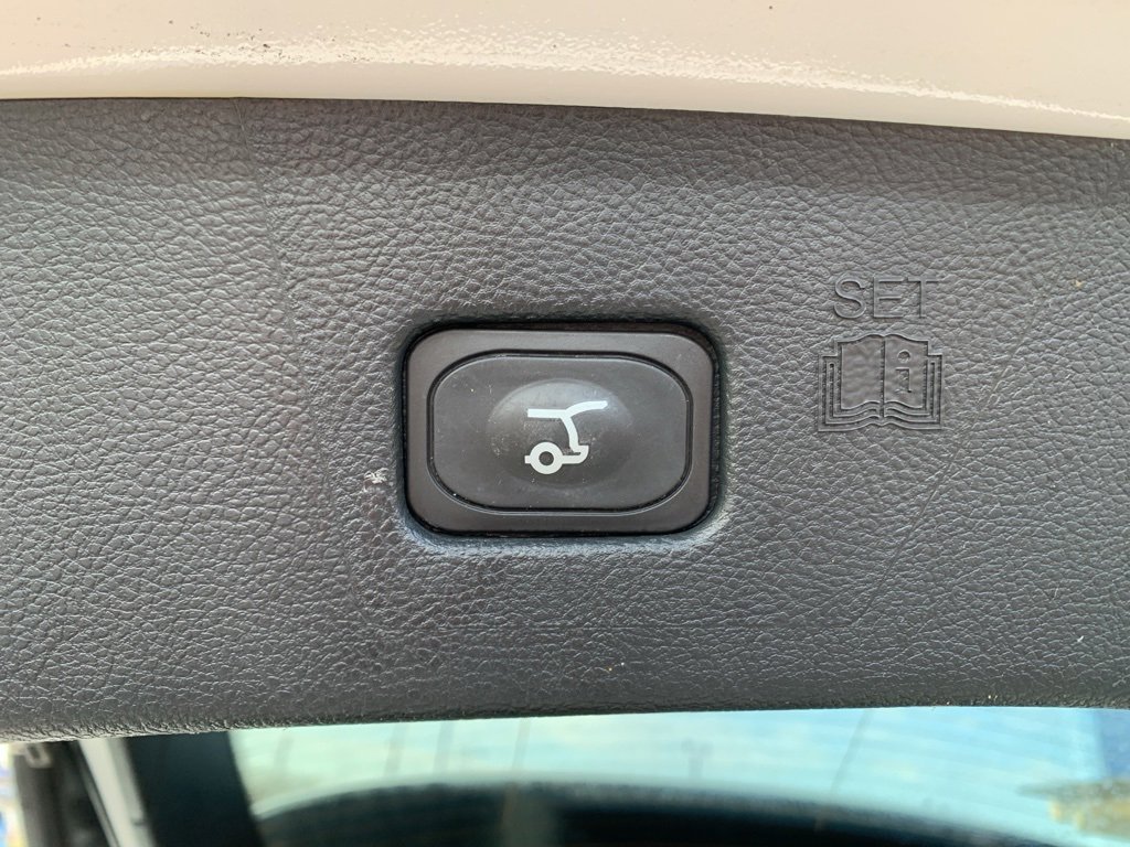 Used 2024 Ford Edge SEL w/ Convenience Package image 15