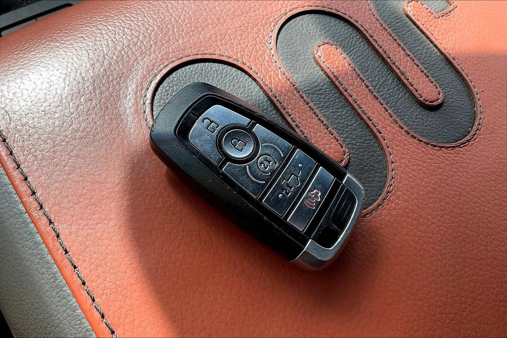 Used 2019 Ford F150 King Ranch w/ Equipment Group 601A Luxury AWD/4WD image 33