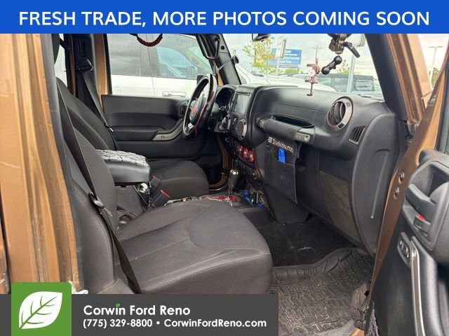 Used 2015 Jeep Wrangler Unlimited Sport w/ Quick Order Package 24S AWD/4WD image 10