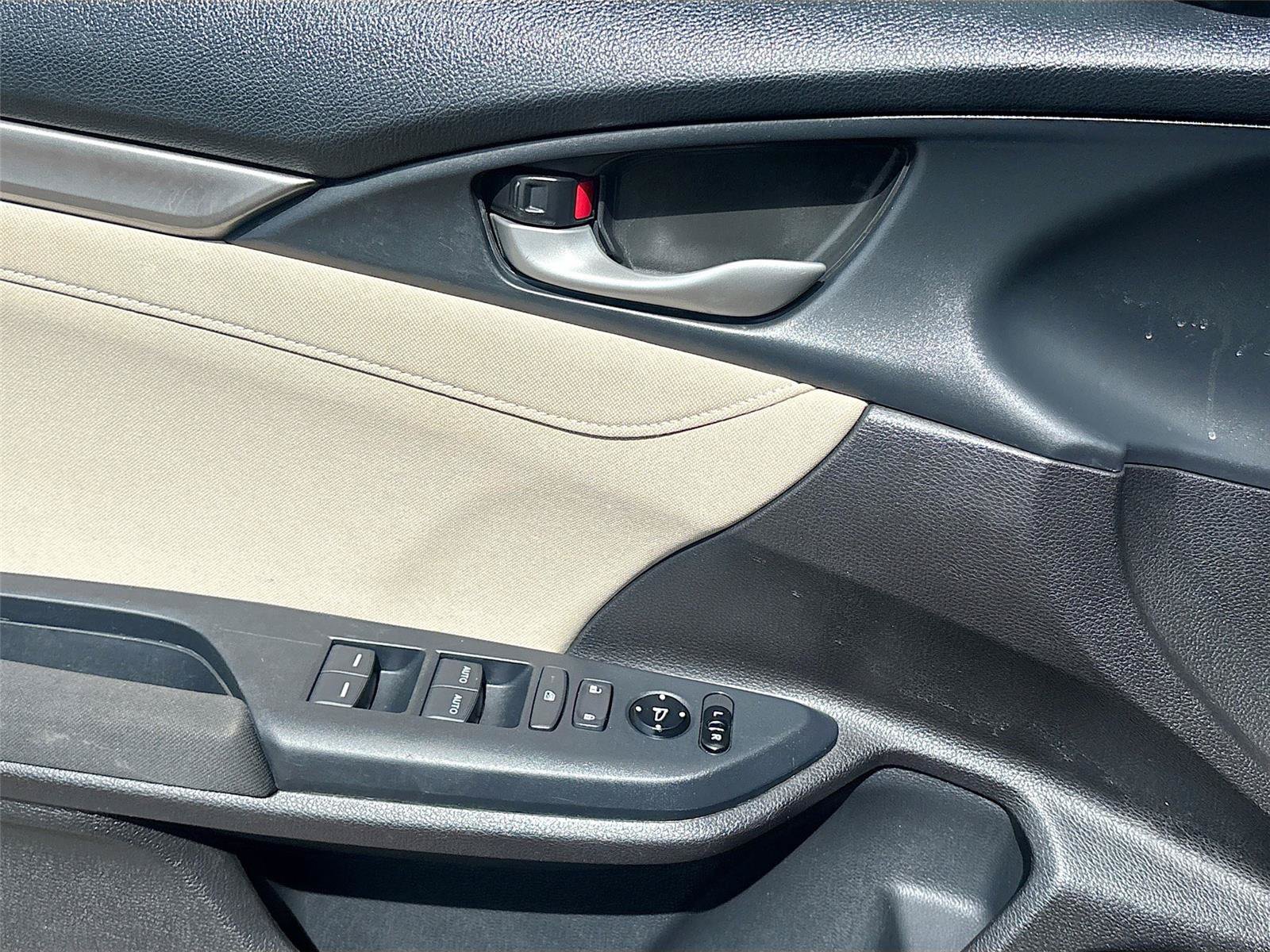 Used 2020 Honda Civic EX image 17