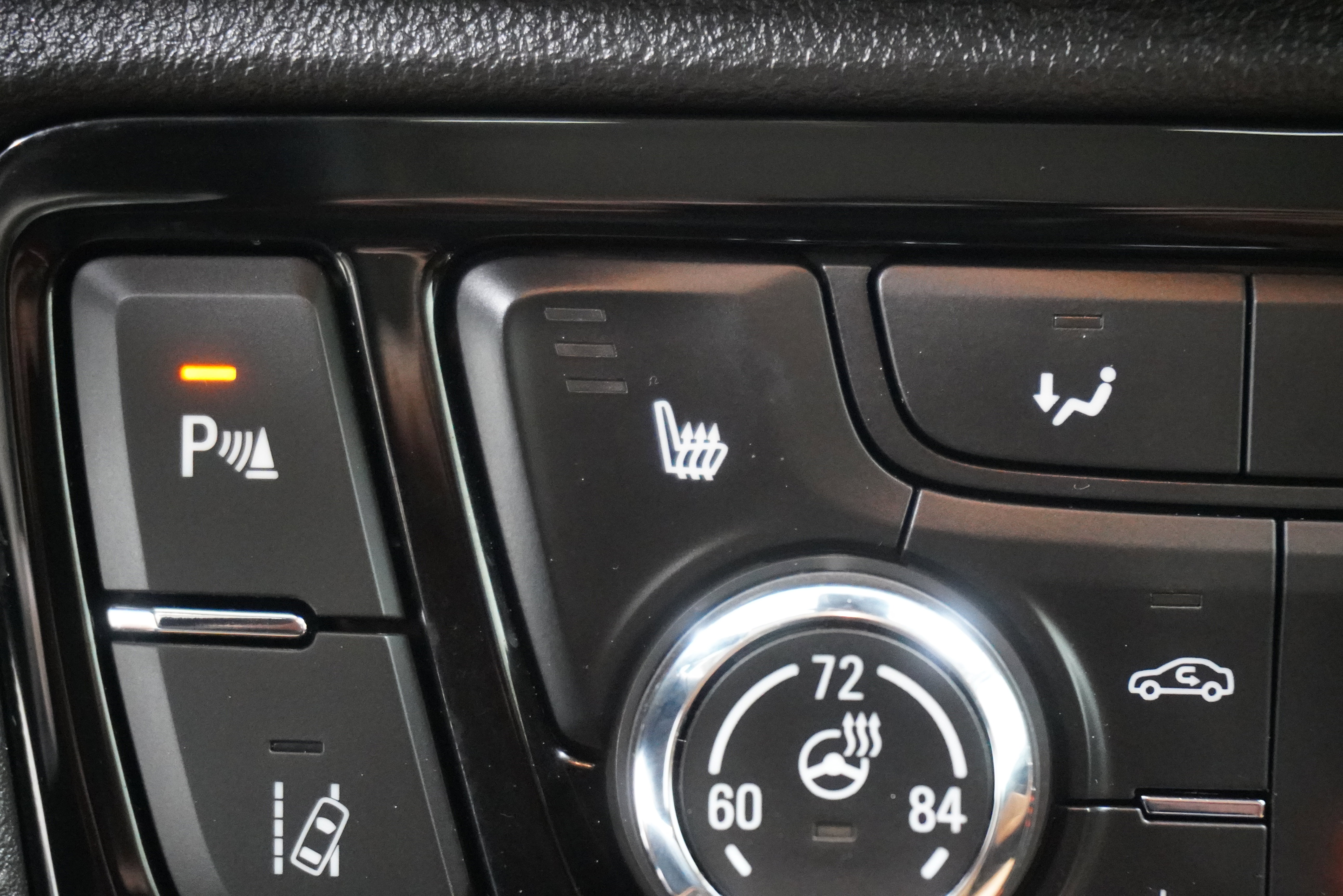 Used 2017 Buick Encore Premium w/ Experience Buick Package image 26