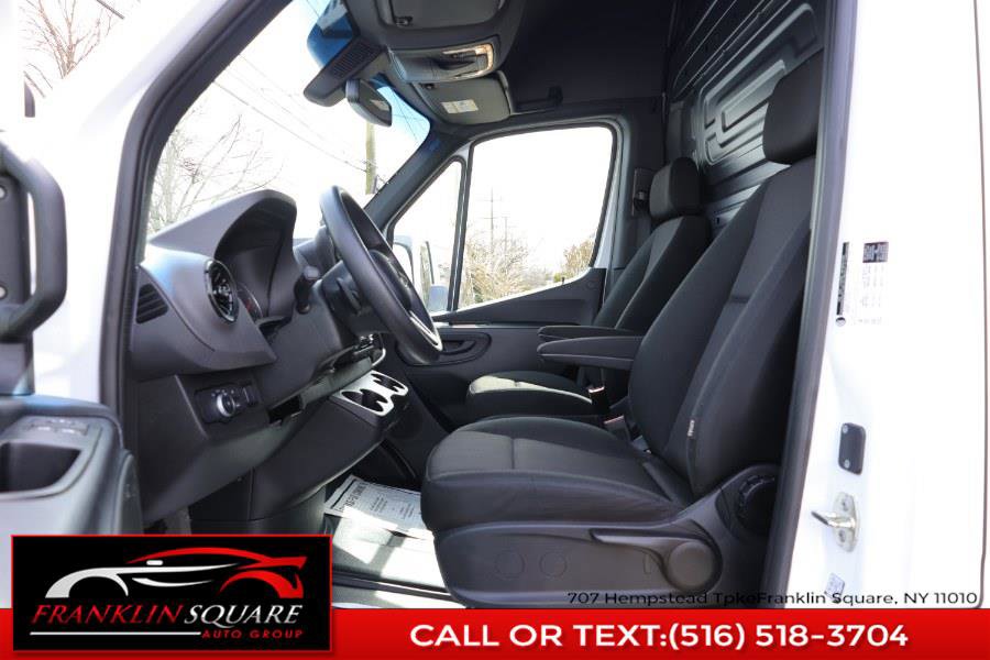 Used 2024 Mercedes-Benz Sprinter 2500 image 28