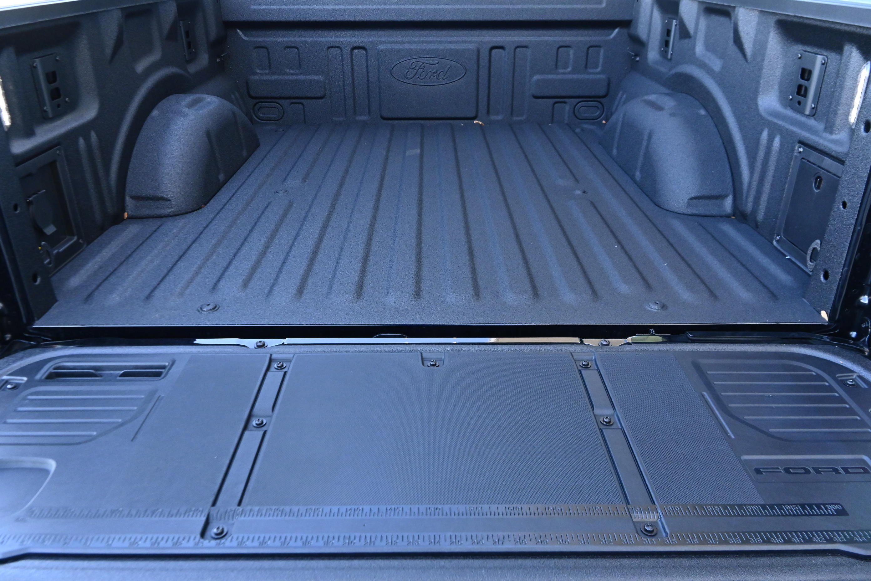 Used 2025 Ford F150 Raptor w/ Equipment Group 803A Raptor R image 35