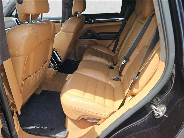 Used 2012 Porsche Cayenne Turbo AWD/4WD image 10