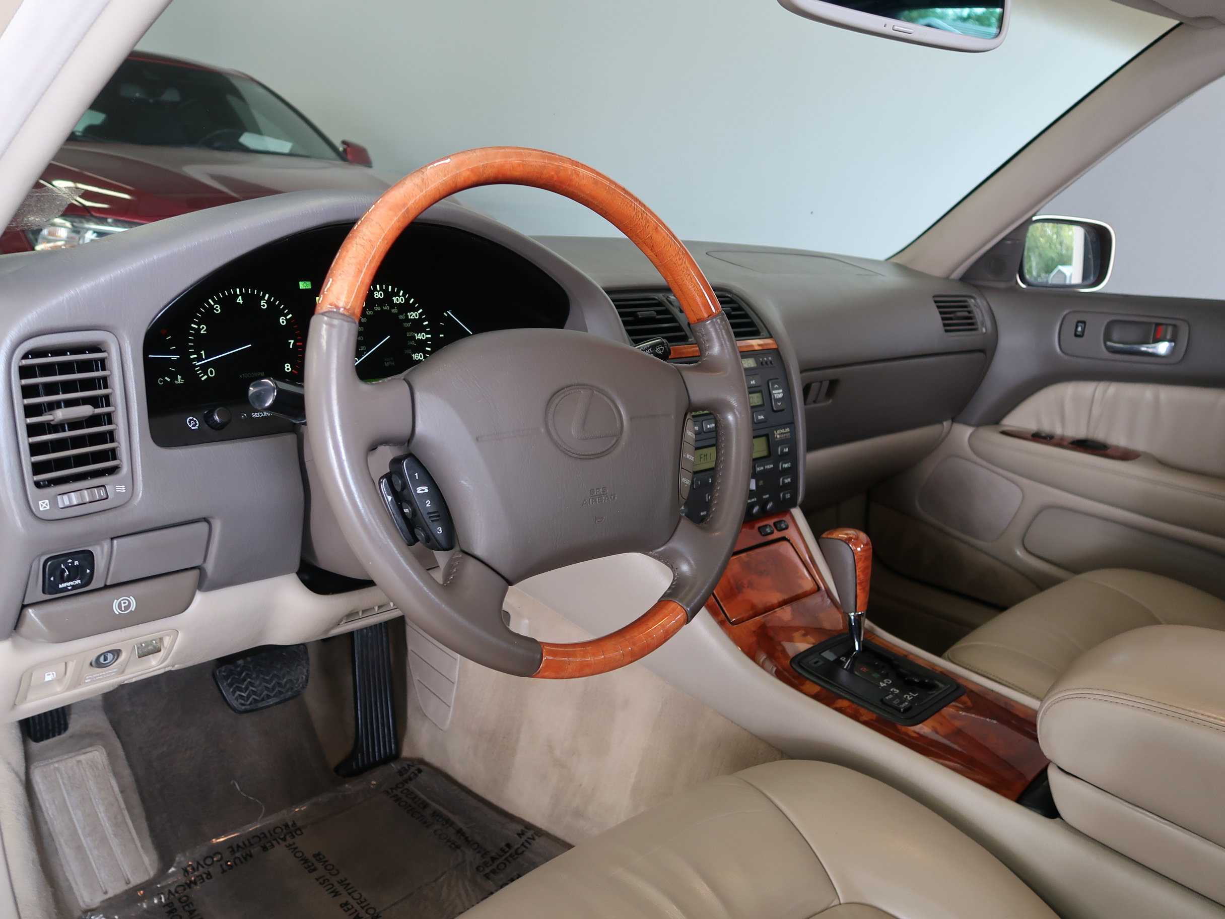 Used 2000 Lexus LS 400 RWD image 24