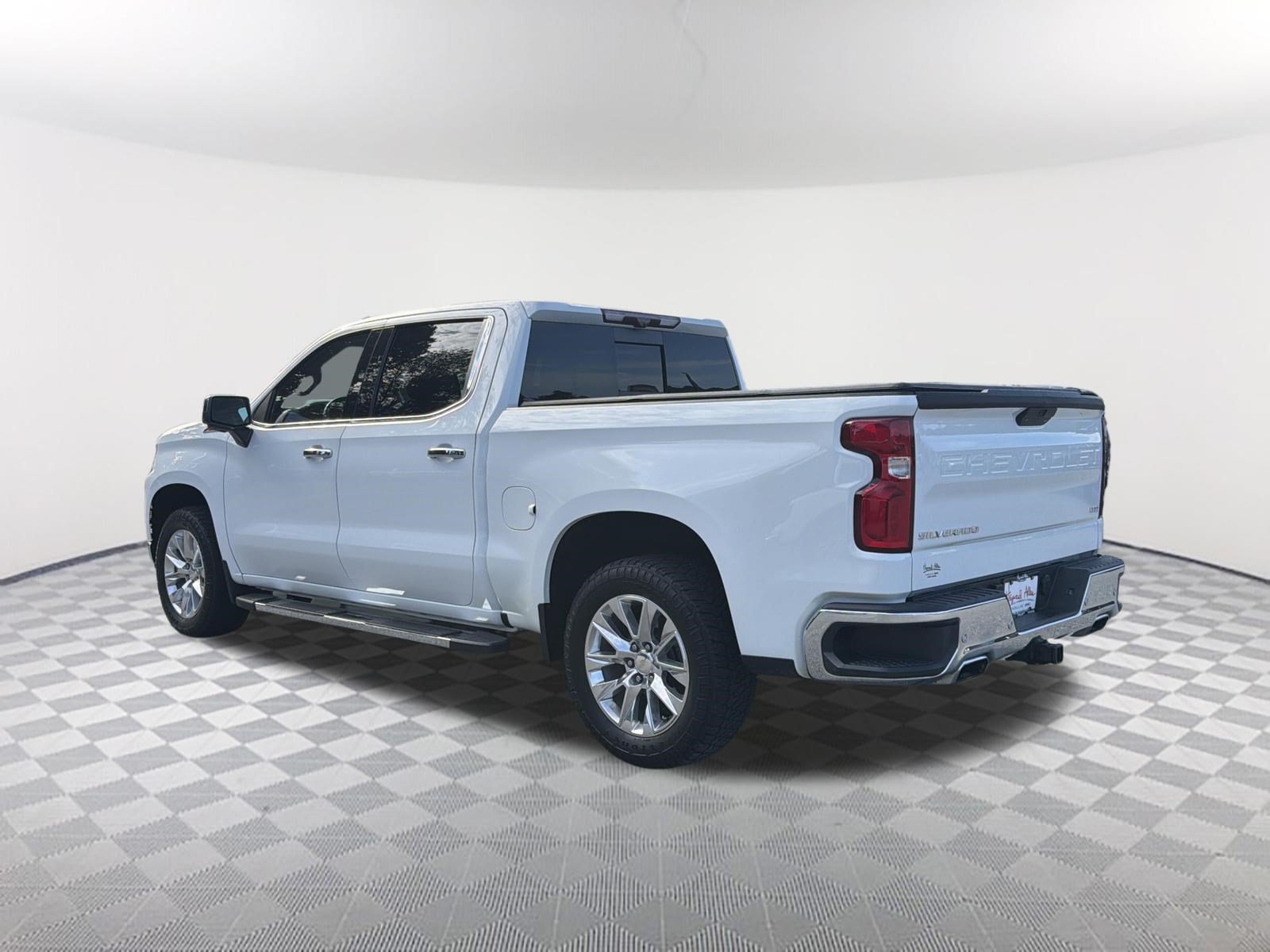 Certified 2020 Chevrolet Silverado 1500 LTZ AWD/4WD image 3
