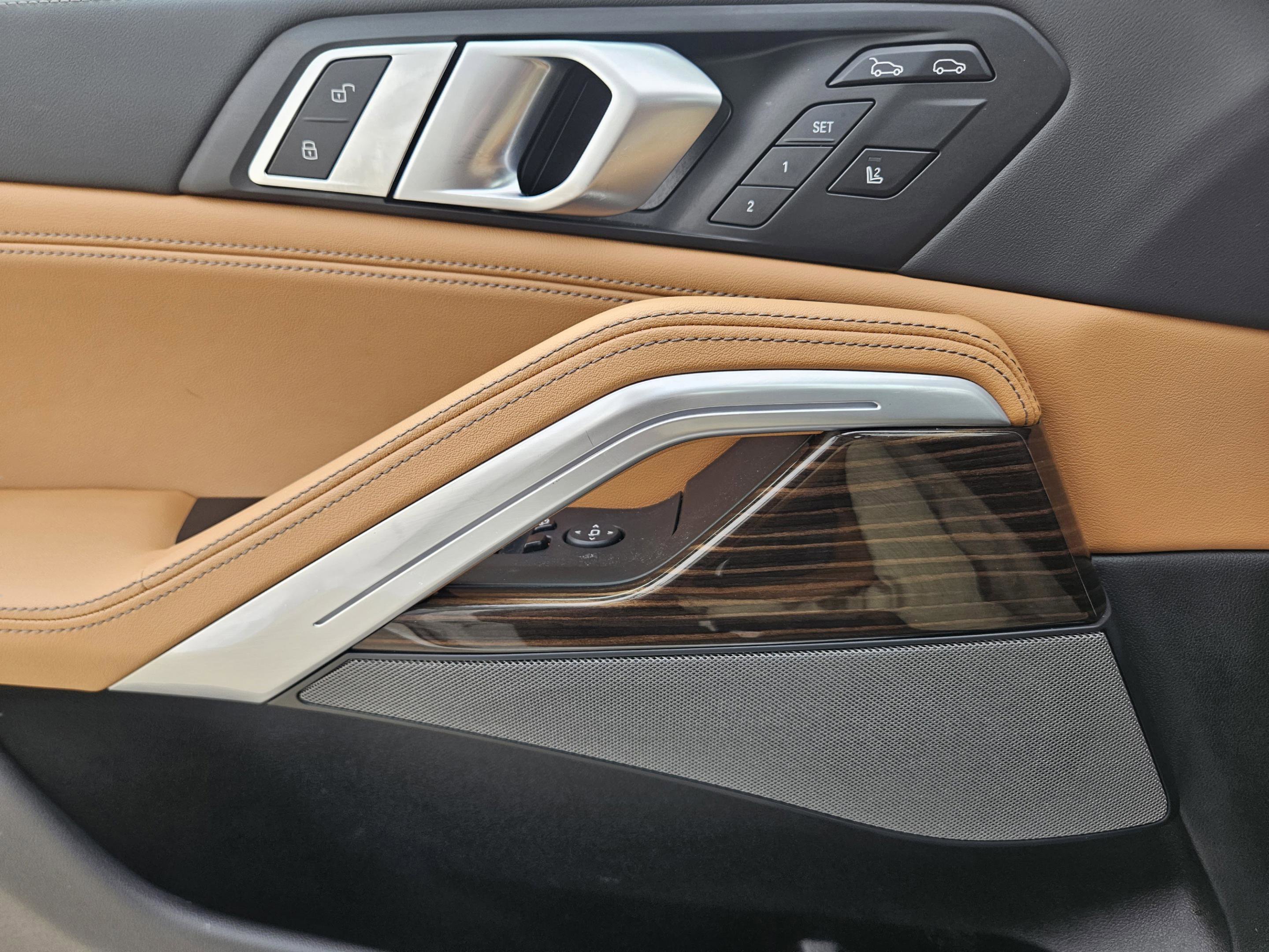 Used 2024 BMW X6 xDrive40i w/ Premium Package image 23