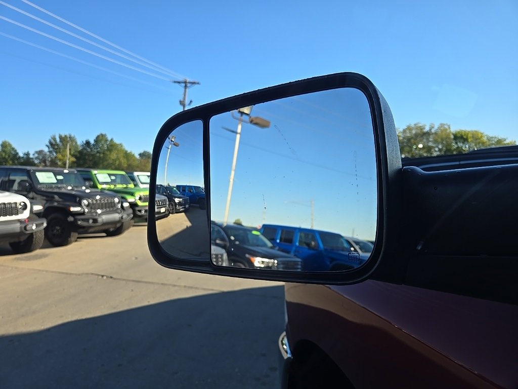 Used 2018 RAM 2500 Tradesman w/ Chrome Appearance Group image 34