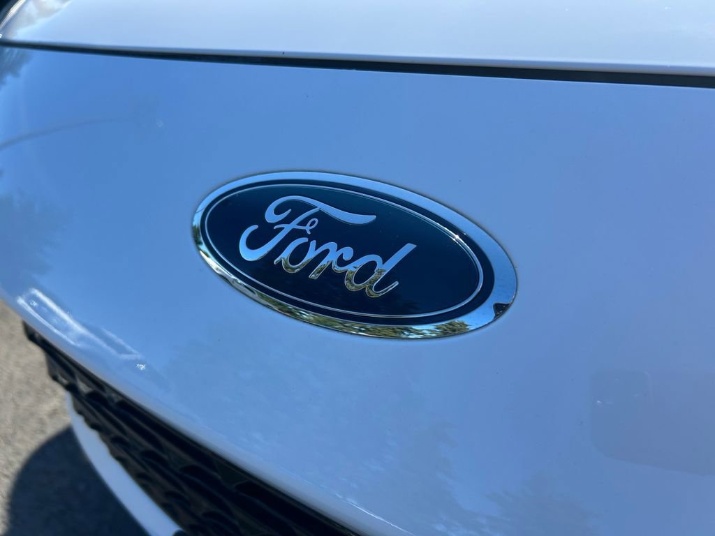 Used 2020 Ford Escape SE Sport image 37