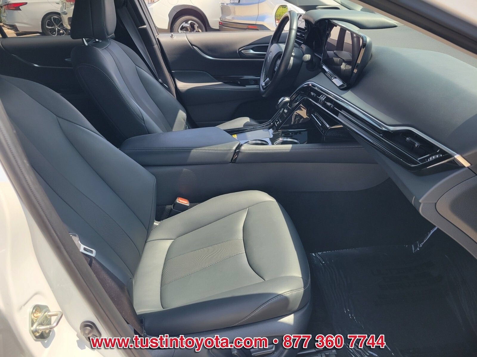 Used 2024 Toyota Mirai w/ Advanced Technology Package RWD image 15