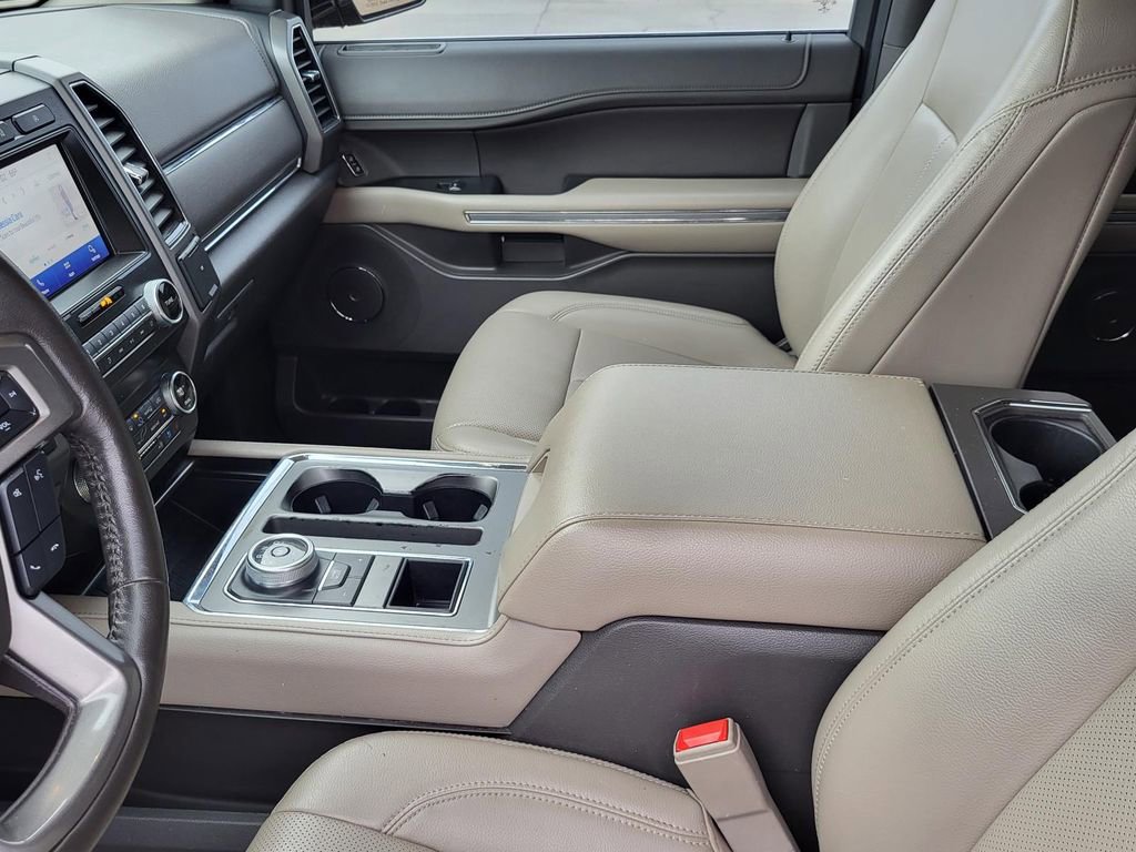 Used 2021 Ford Expedition XLT image 31
