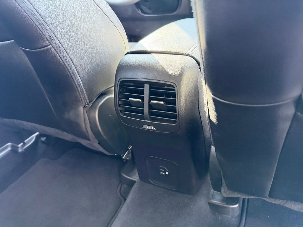 Used 2022 Ford Escape SEL image 36