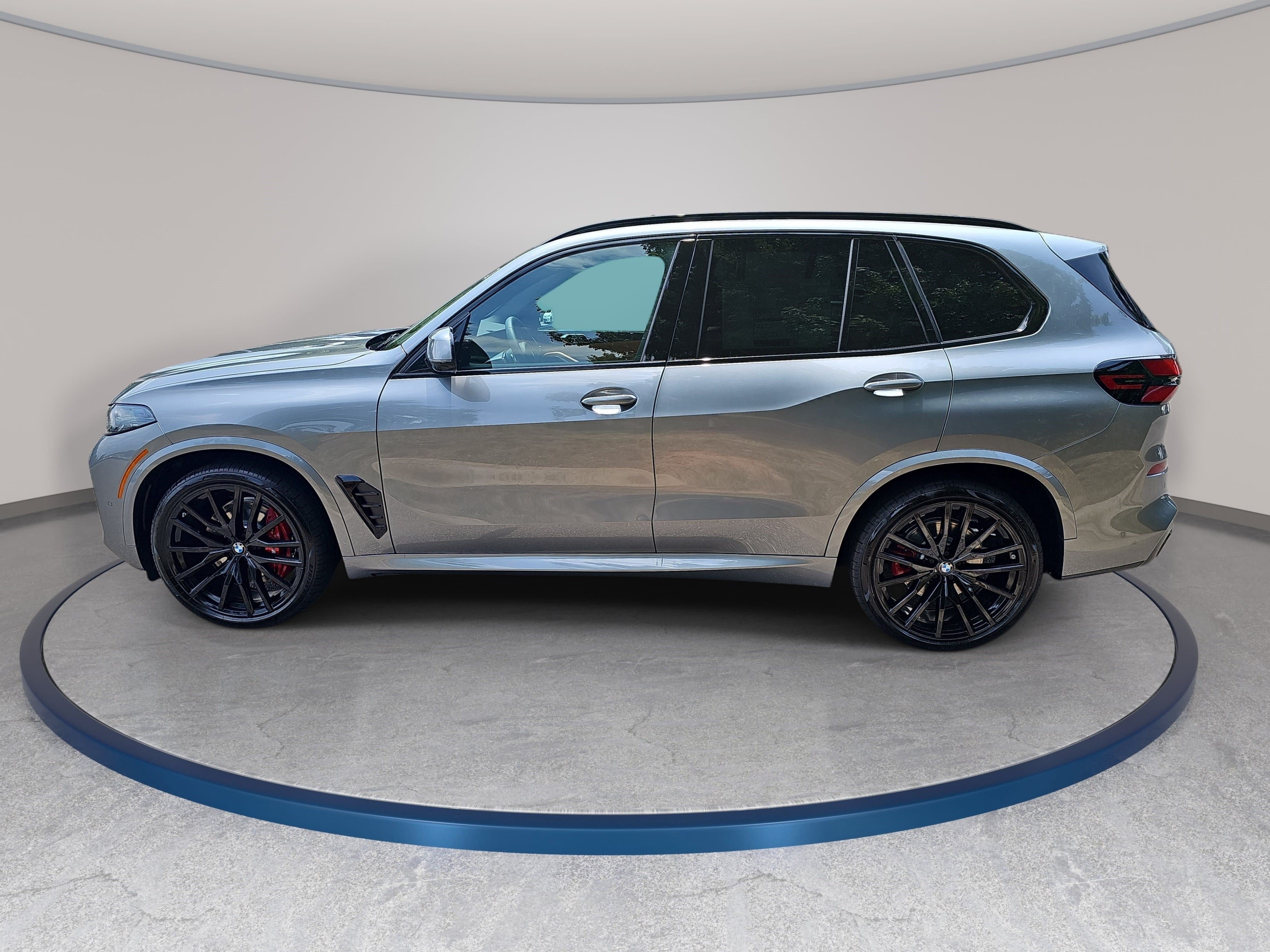 New 2026 BMW X5 xDrive40i w/ M Sport Package AWD/4WD image 8