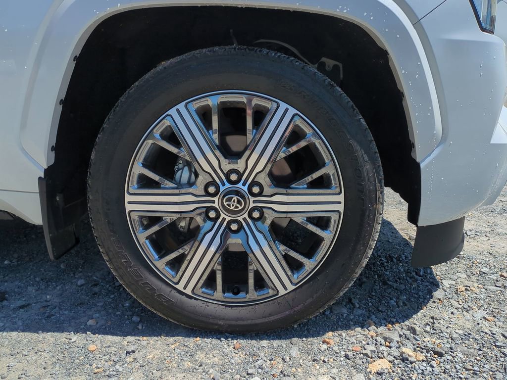 Used 2025 Toyota Sequoia Capstone image 14