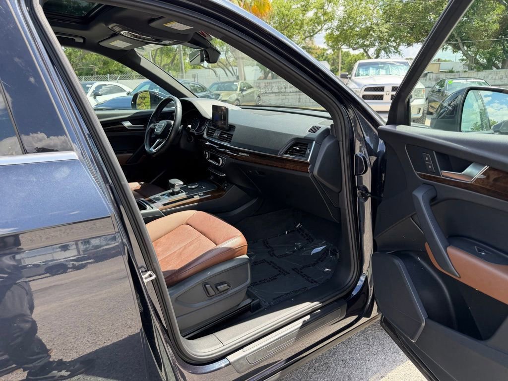 Used 2019 Audi Q5 2.0T Premium w/ Convenience Package image 29