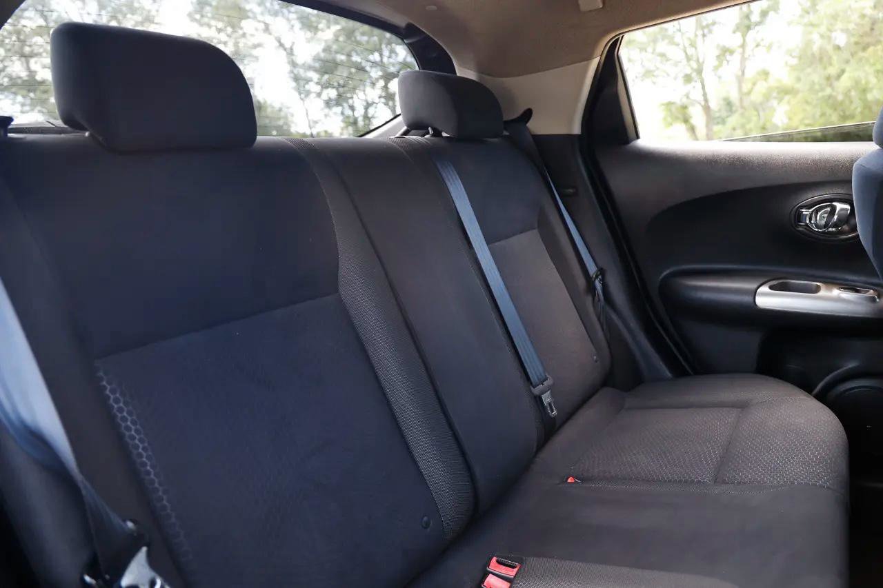 Used 2013 Nissan Juke SV FWD image 14