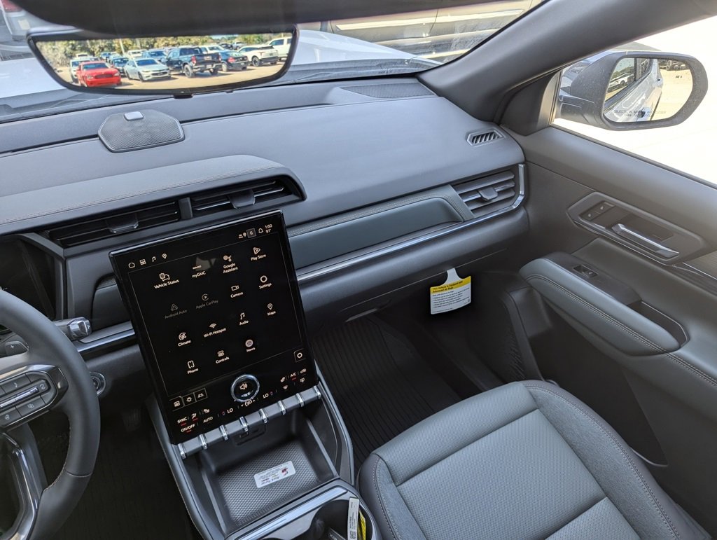 New 2026 GMC Terrain AT4 w/ Technology Package II image 18