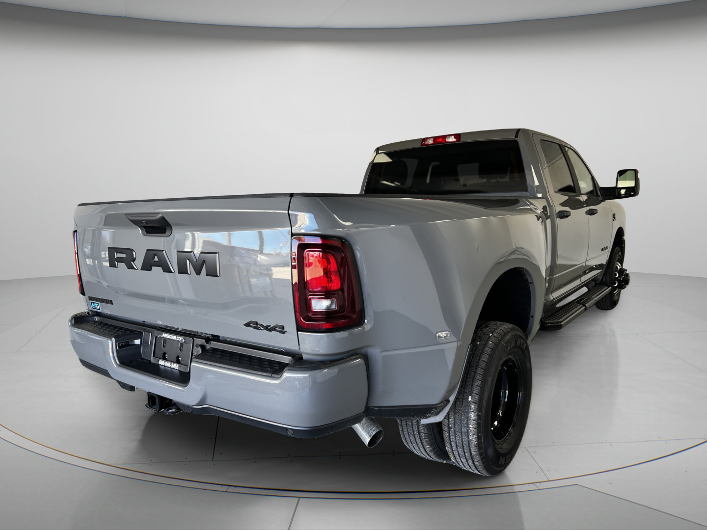New 2027 RAM 3500 Big Horn AWD/4WD image 8