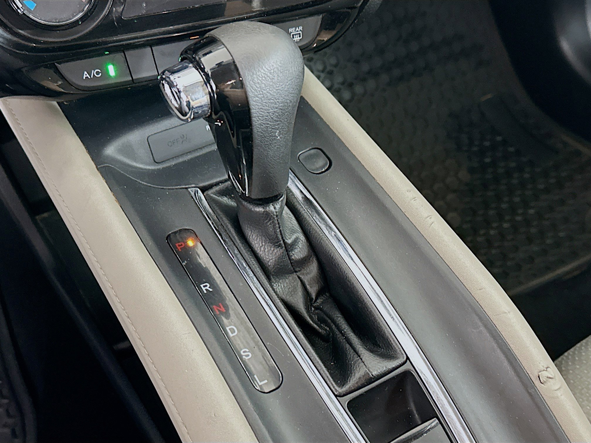 Used 2019 Honda HR-V LX image 24