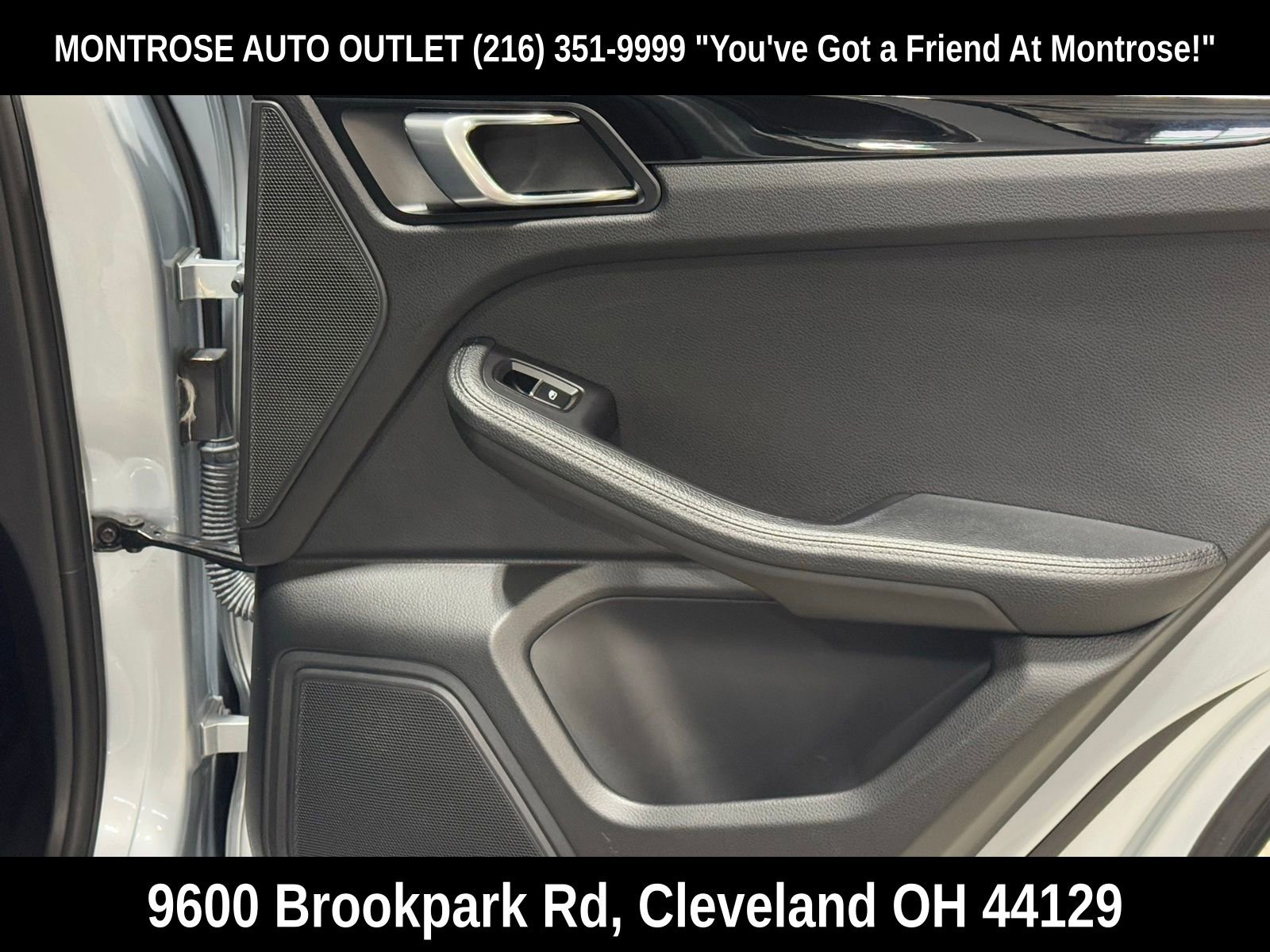 Used 2017 Porsche Macan image 48