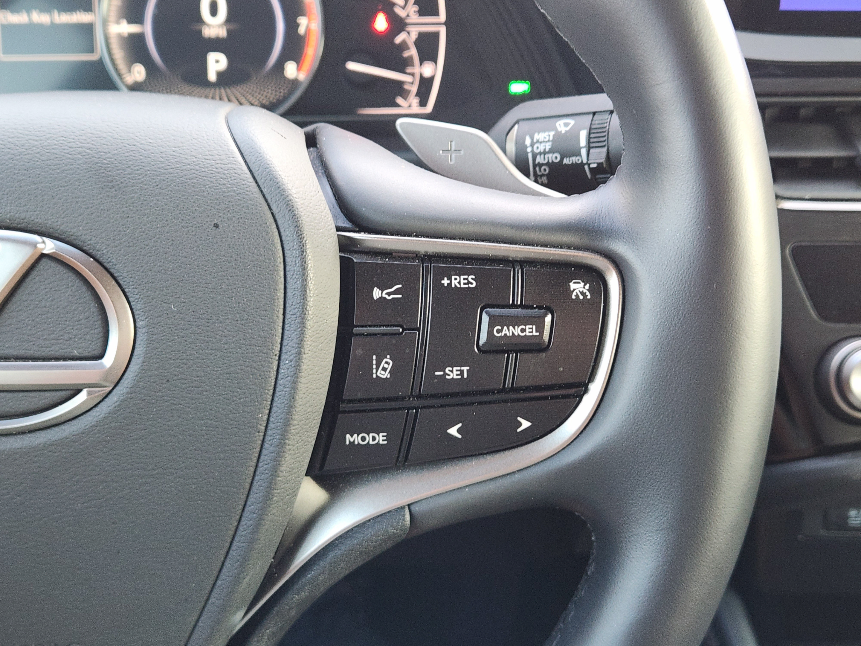 Certified 2025 Lexus ES 350 w/ Premium Package FWD image 31