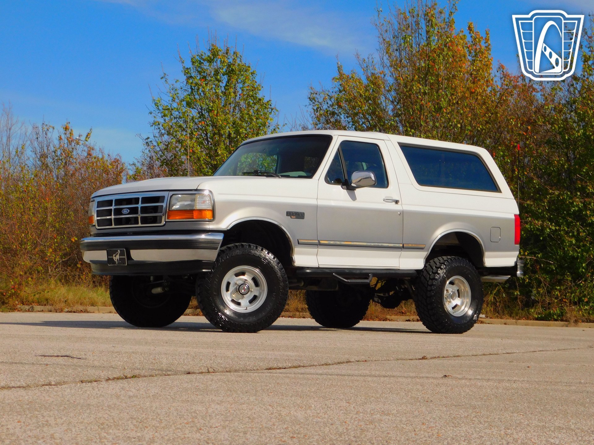 Used 1995 Ford Bronco XLT AWD/4WD image 9