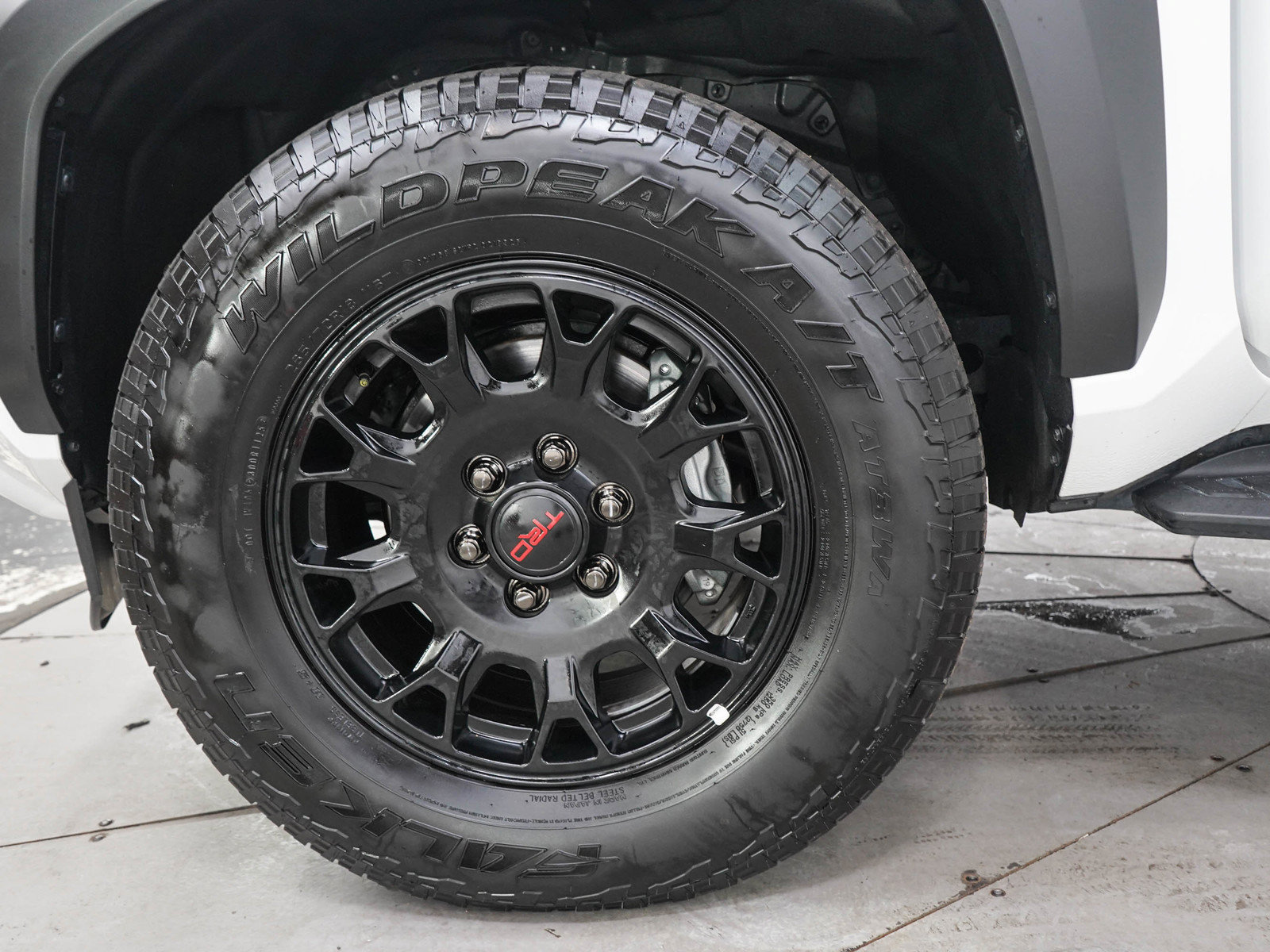 Used 2025 Toyota 4Runner TRD Off-Road Premium w/ Tow Technology Package AWD/4WD image 30