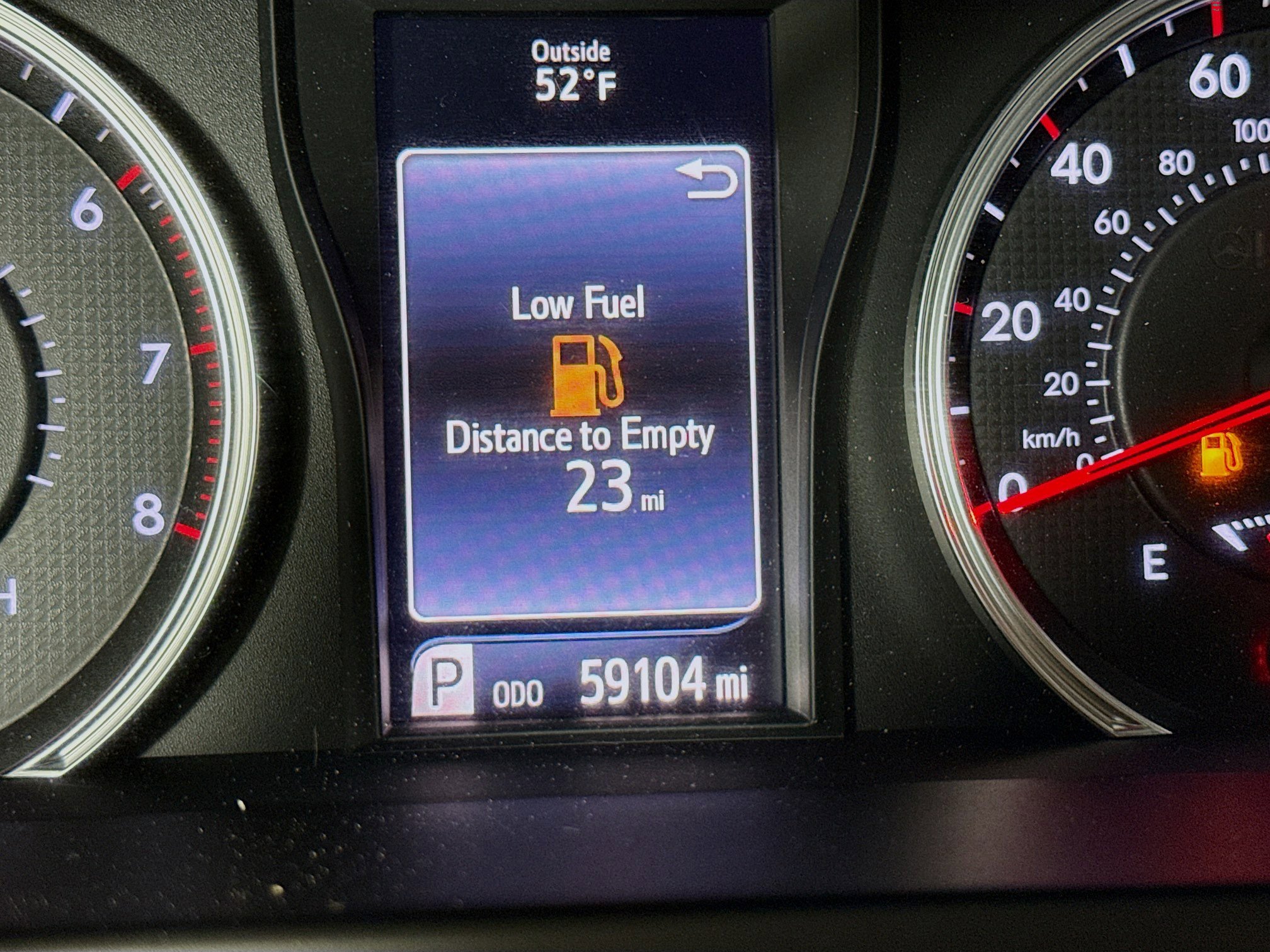 Certified 2017 Toyota Camry SE w/ Moonroof Package image 13