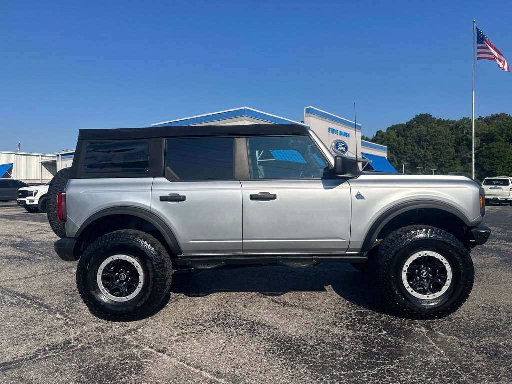 Used 2022 Ford Bronco Black Diamond AWD/4WD image 2