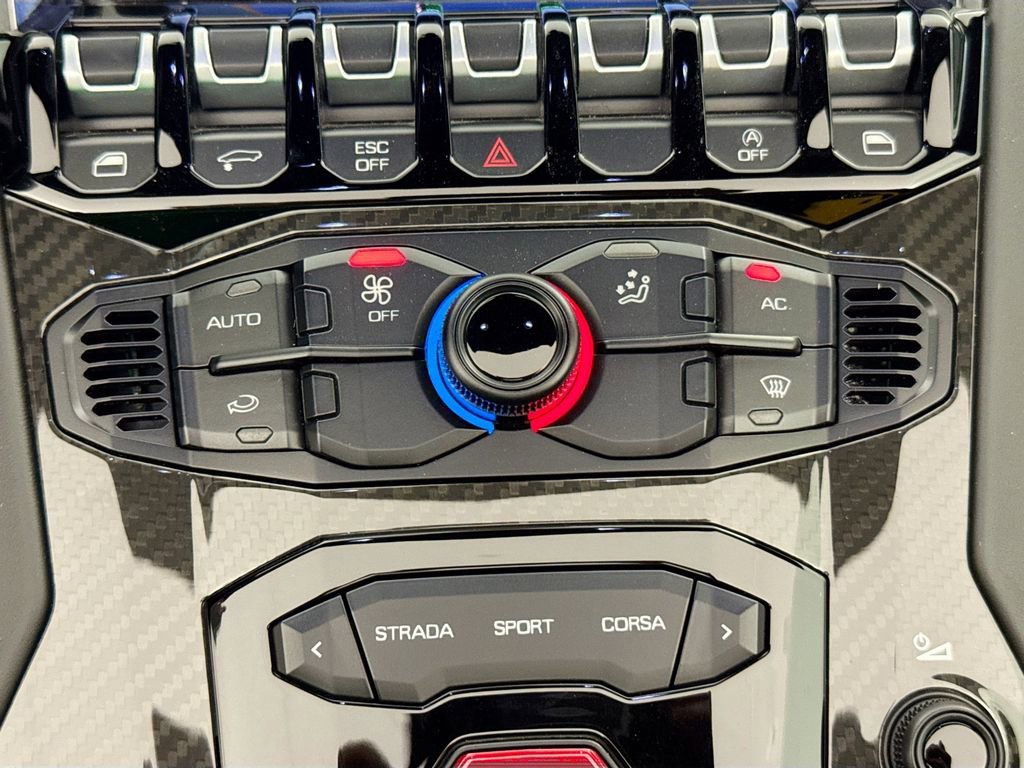 Used 2017 Lamborghini Aventador LP 750-4 Superveloce image 16