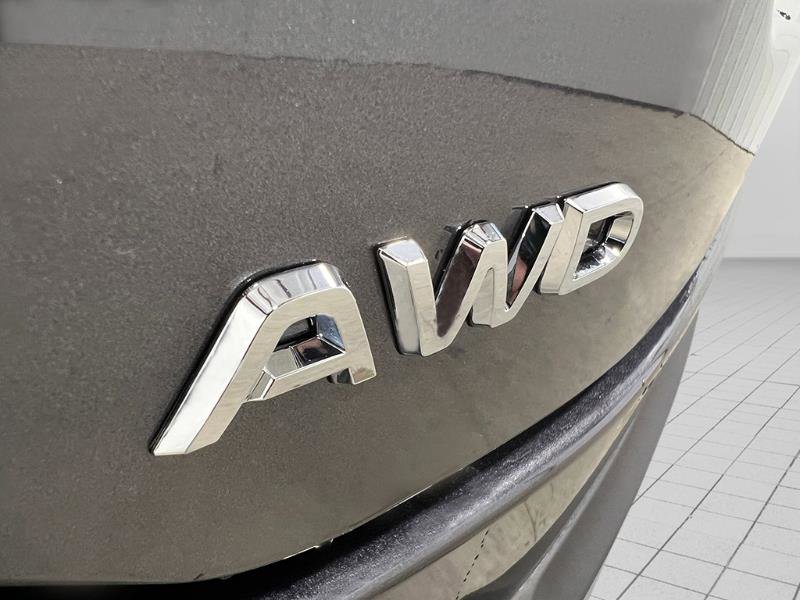 New 2025 Honda Pilot Touring image 6