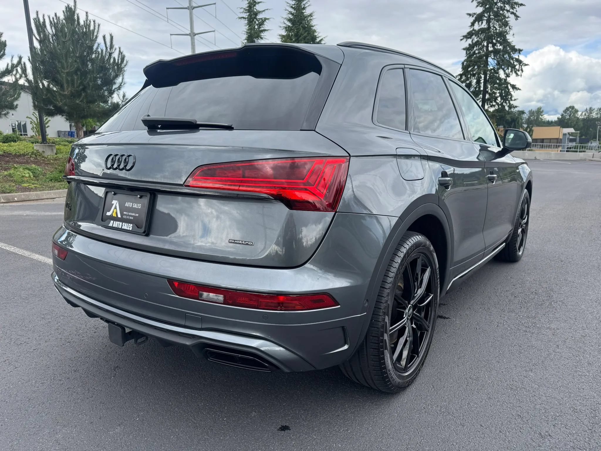 Used 2023 Audi Q5 e Prestige w/ Prestige Package AWD/4WD image 10