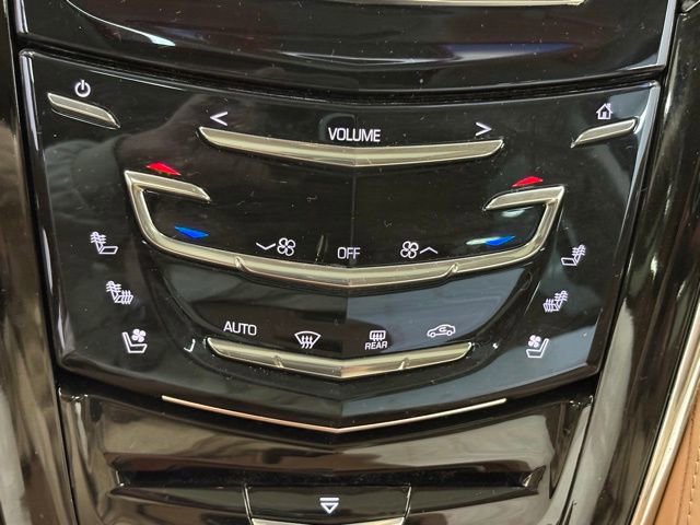 Used 2015 Cadillac Escalade Platinum image 30