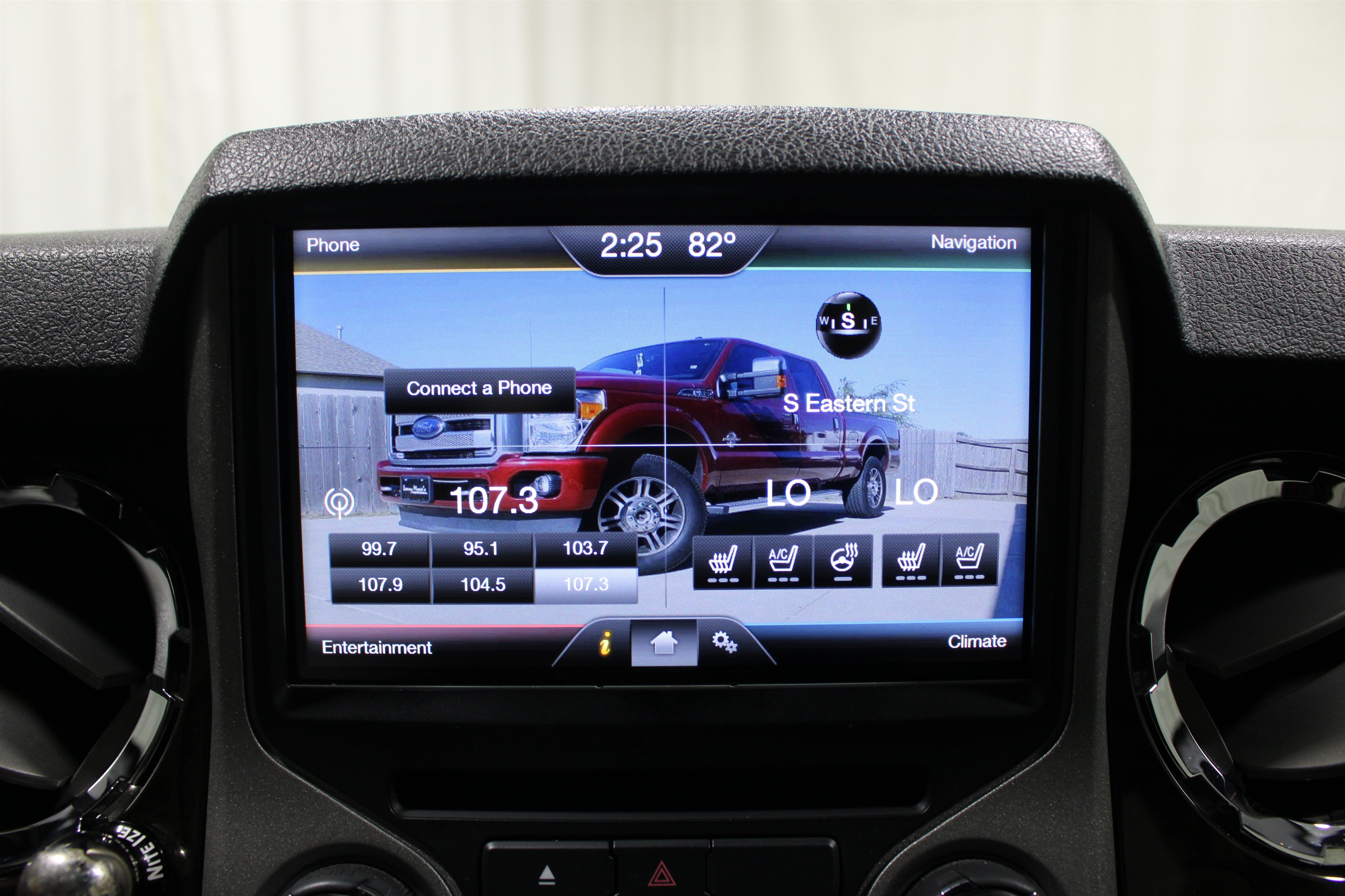 Used 2013 Ford F250 Platinum w/ FX4 Off Road Pkg AWD/4WD image 14