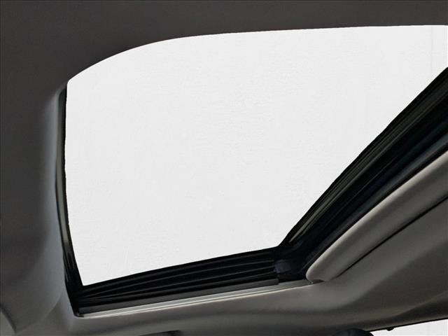 Used 2021 Toyota Highlander XLE image 14