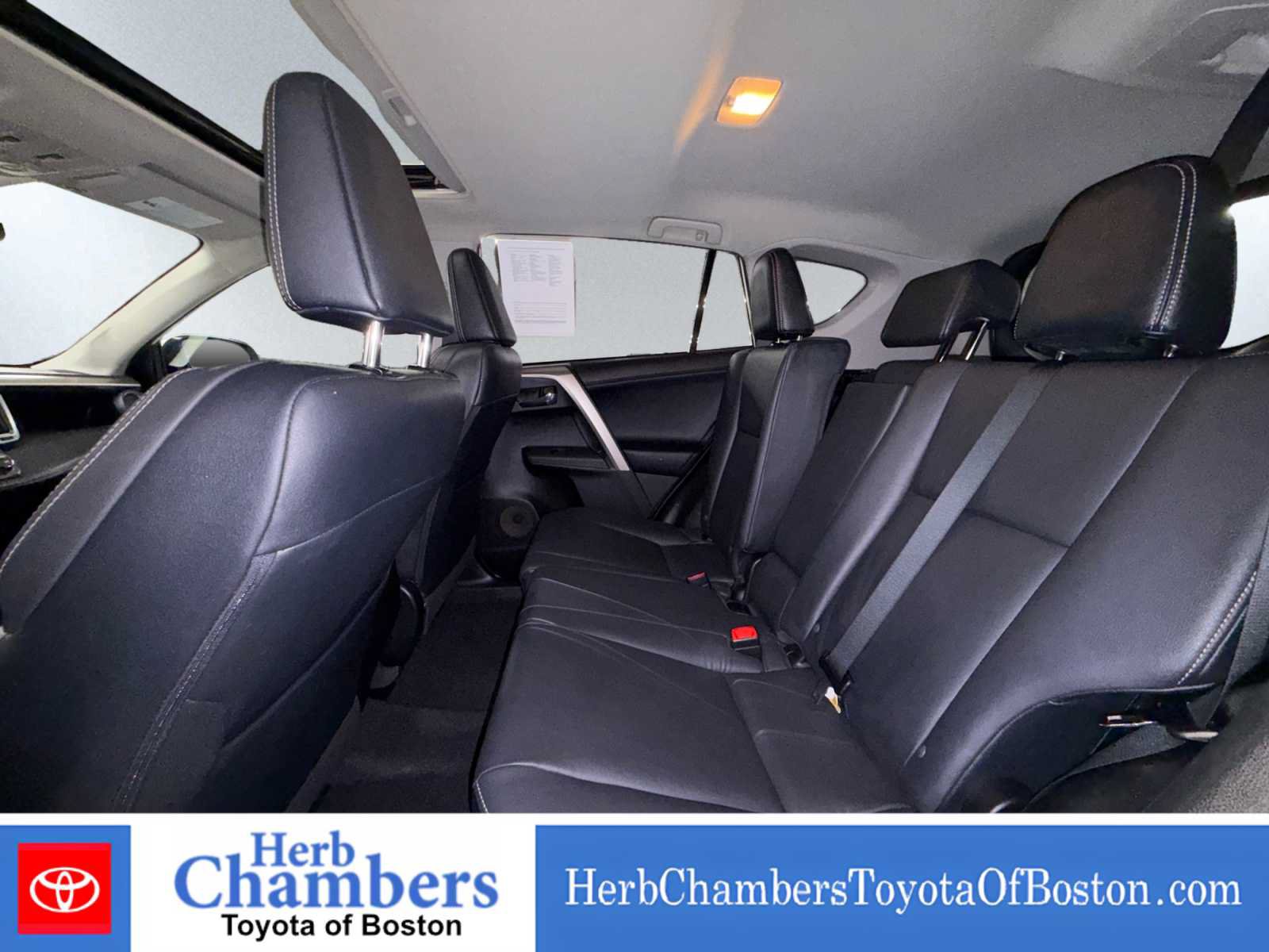 Used 2015 Toyota RAV4 Limited AWD/4WD image 17