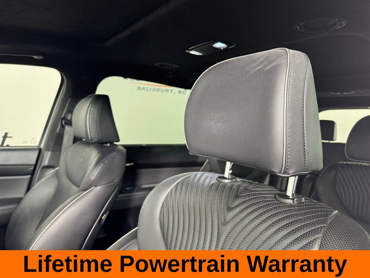 Used 2023 Hyundai Palisade Calligraphy image 11