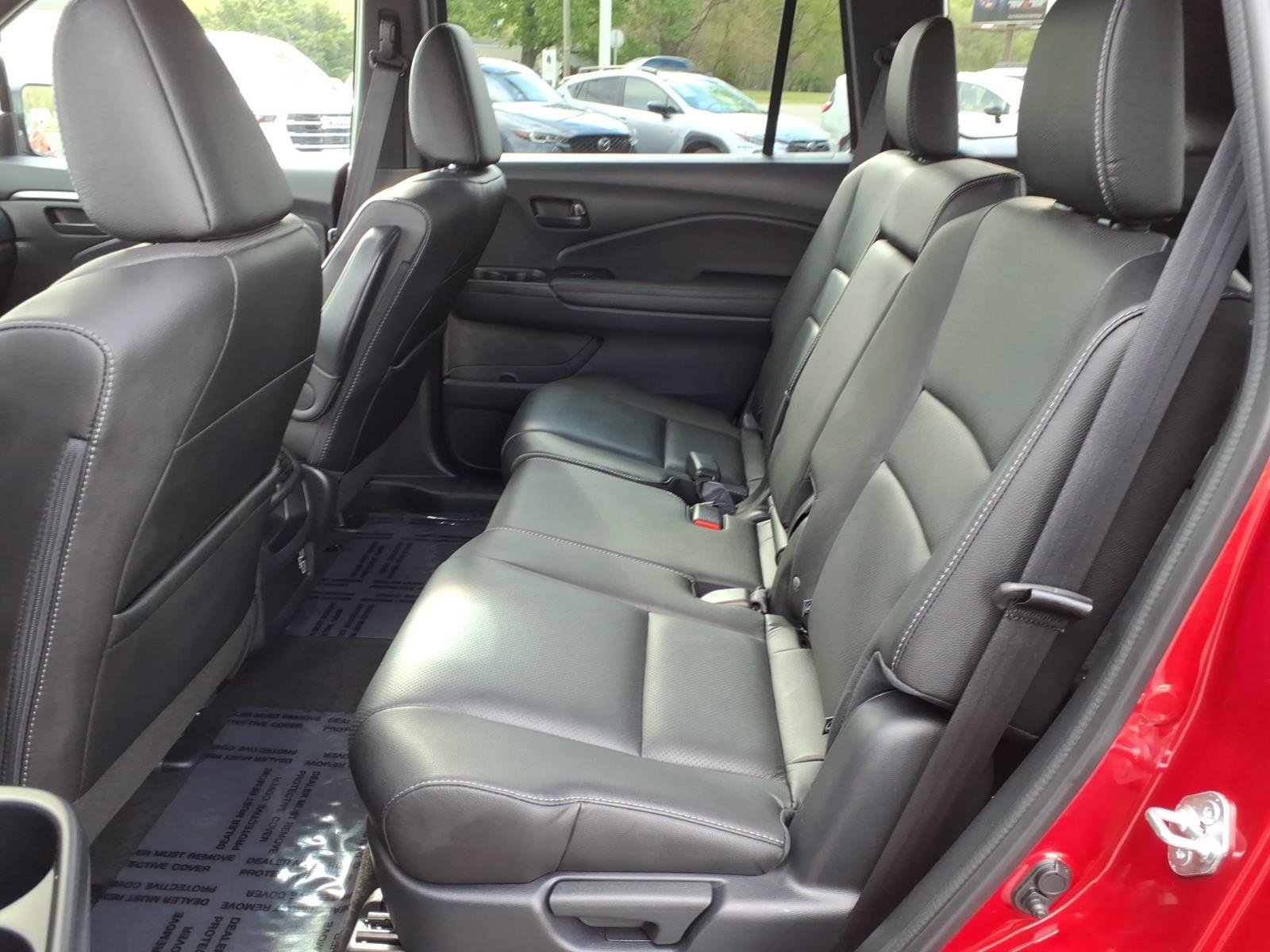 Used 2023 Honda Passport EX-L image 8