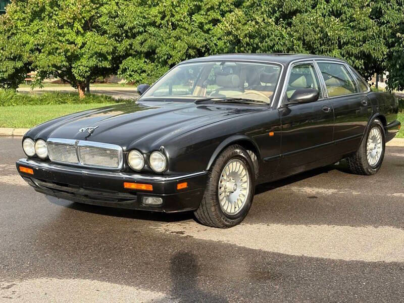 Used 1997 Jaguar XJ6 image 2