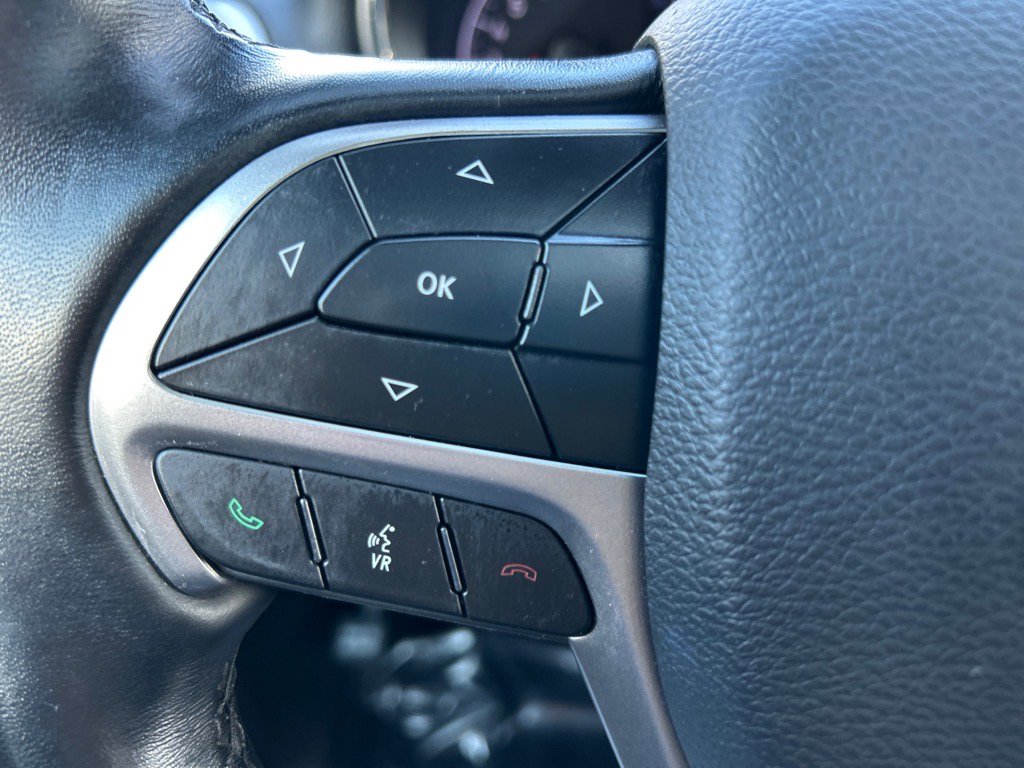 Used 2021 Jeep Grand Cherokee Limited image 24