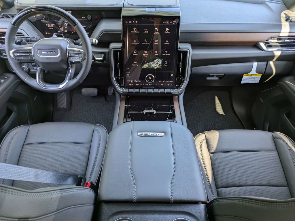 New 2026 GMC Yukon Denali w/ Denali Reserve Package AWD/4WD image 16