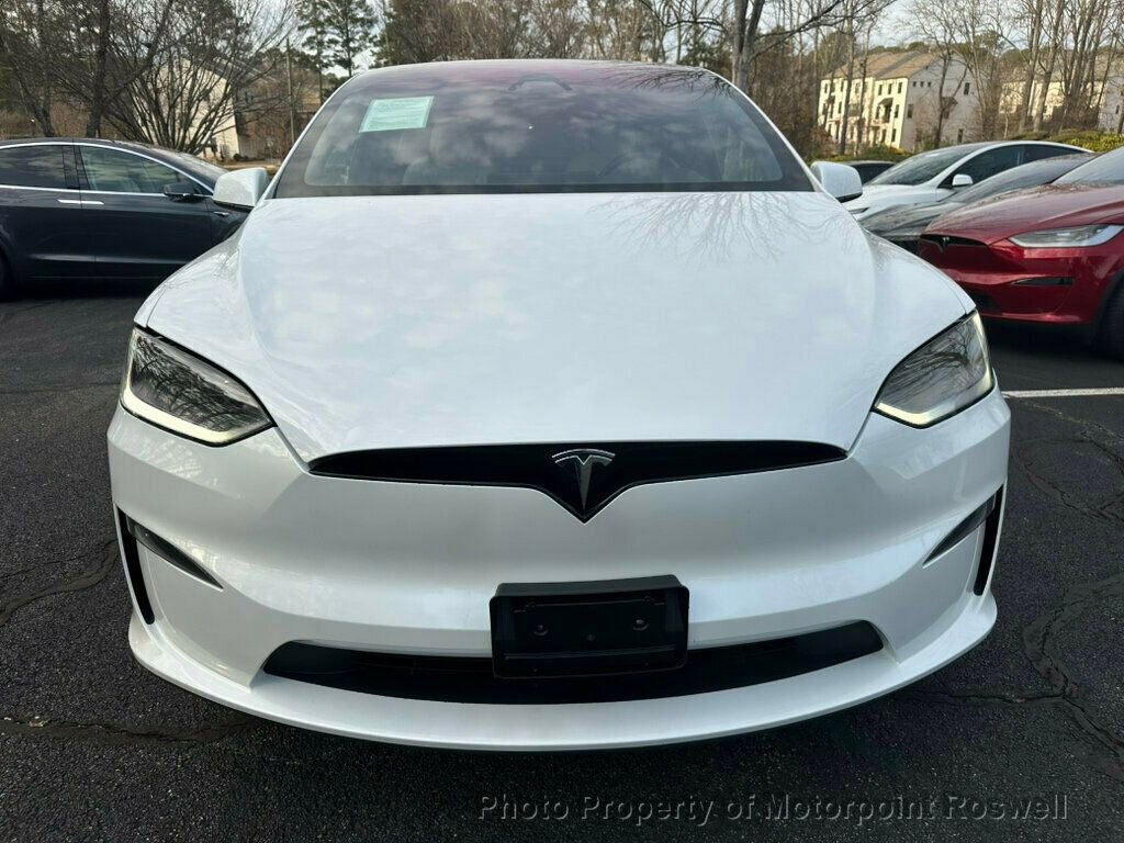 Used 2024 Tesla Model X image 3