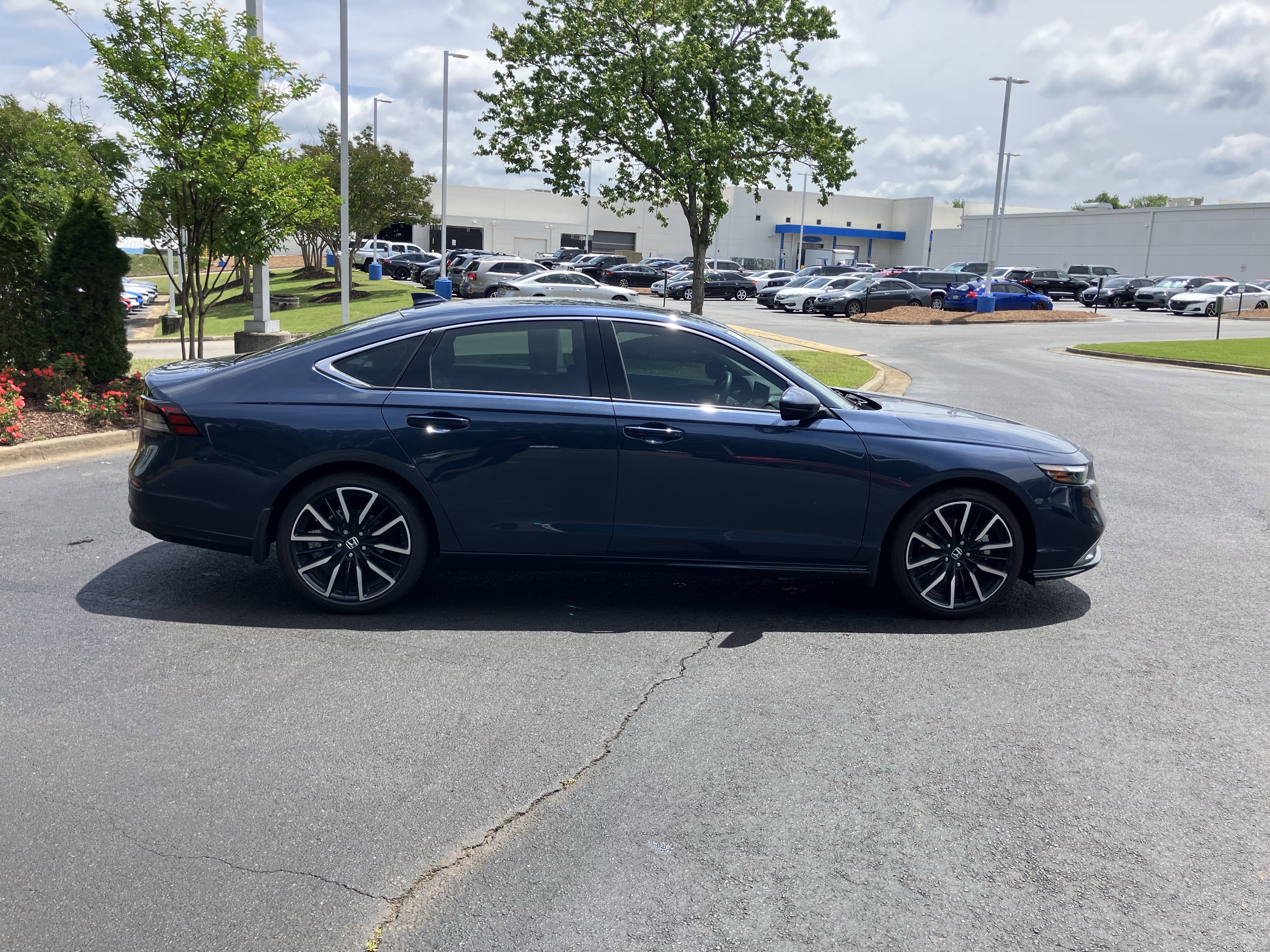 Used 2025 Honda Accord Touring image 13