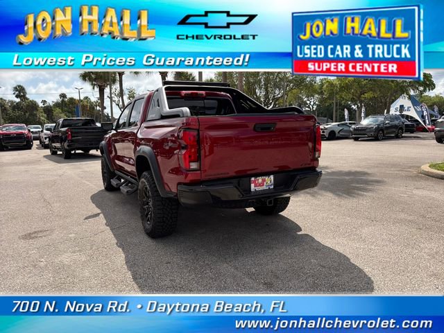 Used 2025 Chevrolet Colorado ZR2 w/ Midnight Edition AWD/4WD image 9