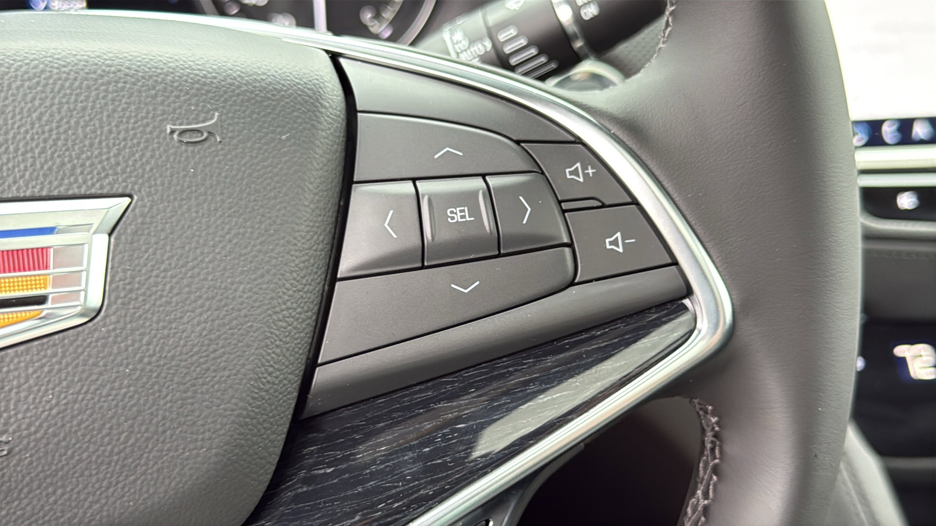 New 2026 Cadillac XT5 Premium Luxury w/ LPO, Floor Liner Package image 19