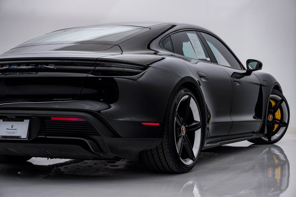 Used 2020 Porsche Taycan Turbo S image 10