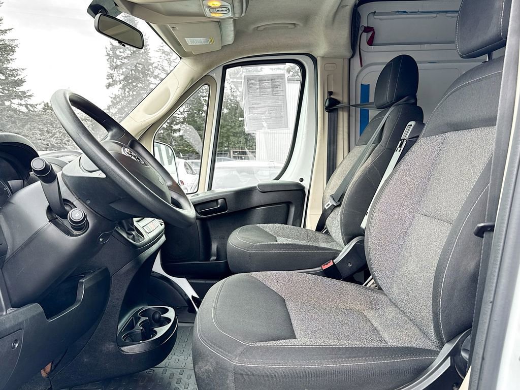 Used 2021 RAM ProMaster 2500 w/ Convenience Group FWD image 10