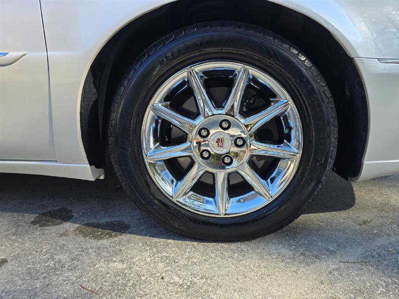 Used 2011 Cadillac DTS Luxury image 13