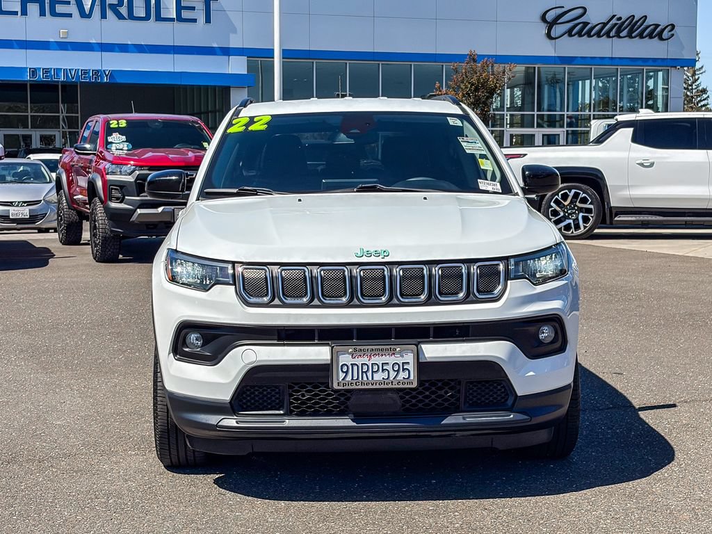 Used 2022 Jeep Compass Latitude AWD/4WD image 6