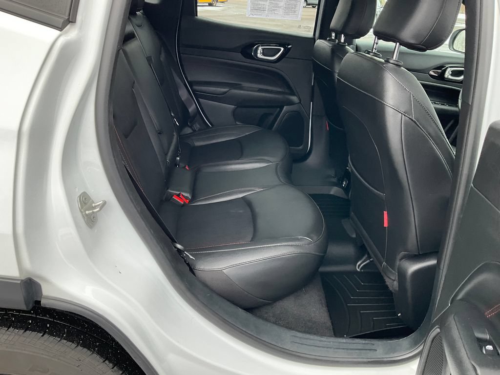 Used 2024 Jeep Compass Trailhawk AWD/4WD image 17
